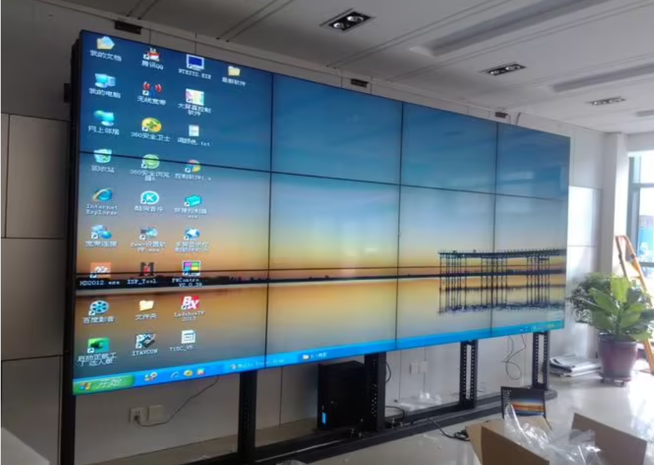 拼接屏如何選？LCD？OLED？